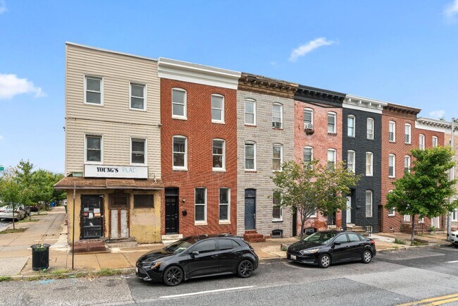 Building Photo - 2202 E Fayette St