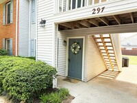 Building Photo - 297 Patriot Ln