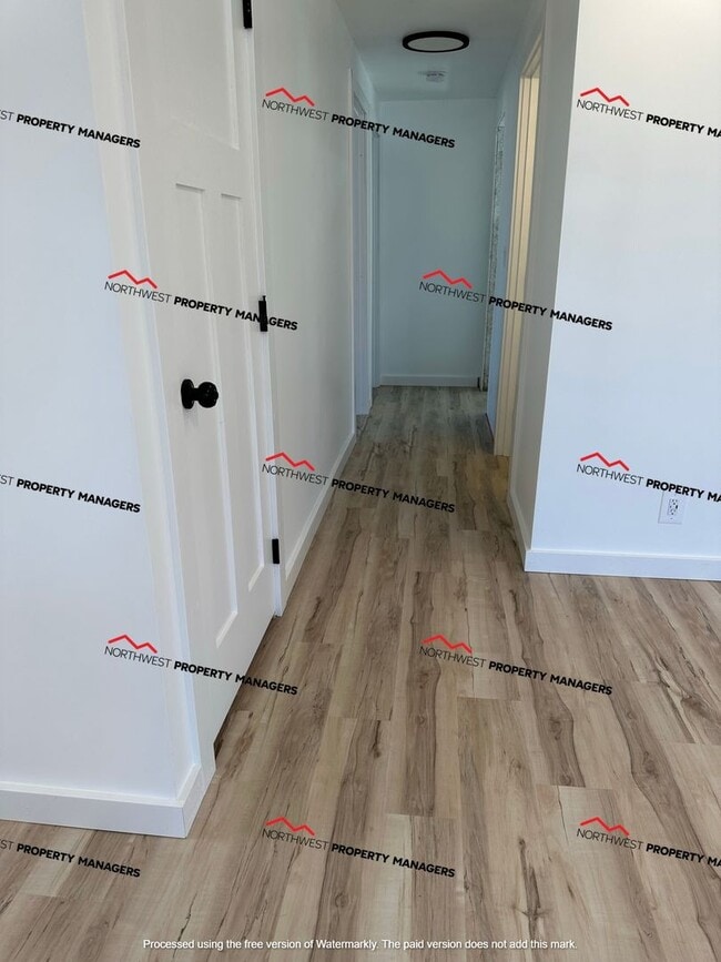 Building Photo - STATUS: AVAILABLE   | R293 | $2095.00