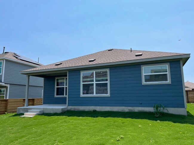 Building Photo - House For Lease in Kyle
