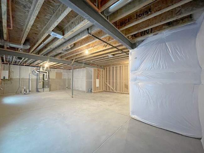 Building Photo - Brand new 3 bedroom home! Attached 2-car g...