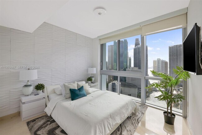 Building Photo - 350 S Miami Ave