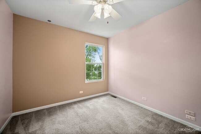 Building Photo - 968 Ainsley Dr