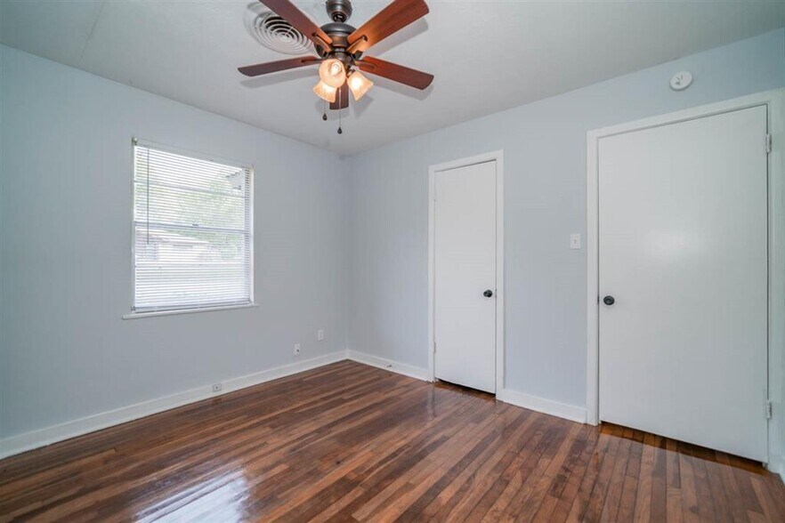 BR 3 - 812 Glencrest Ln