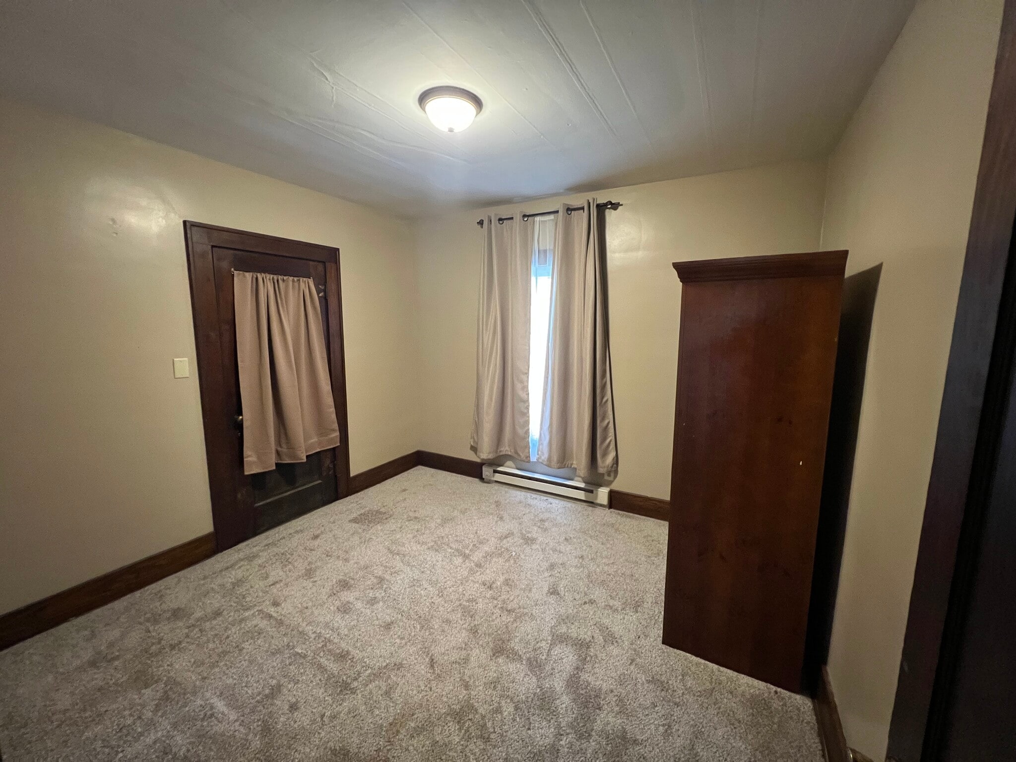 Bedroom 2 - 24 Sunnyside Dr