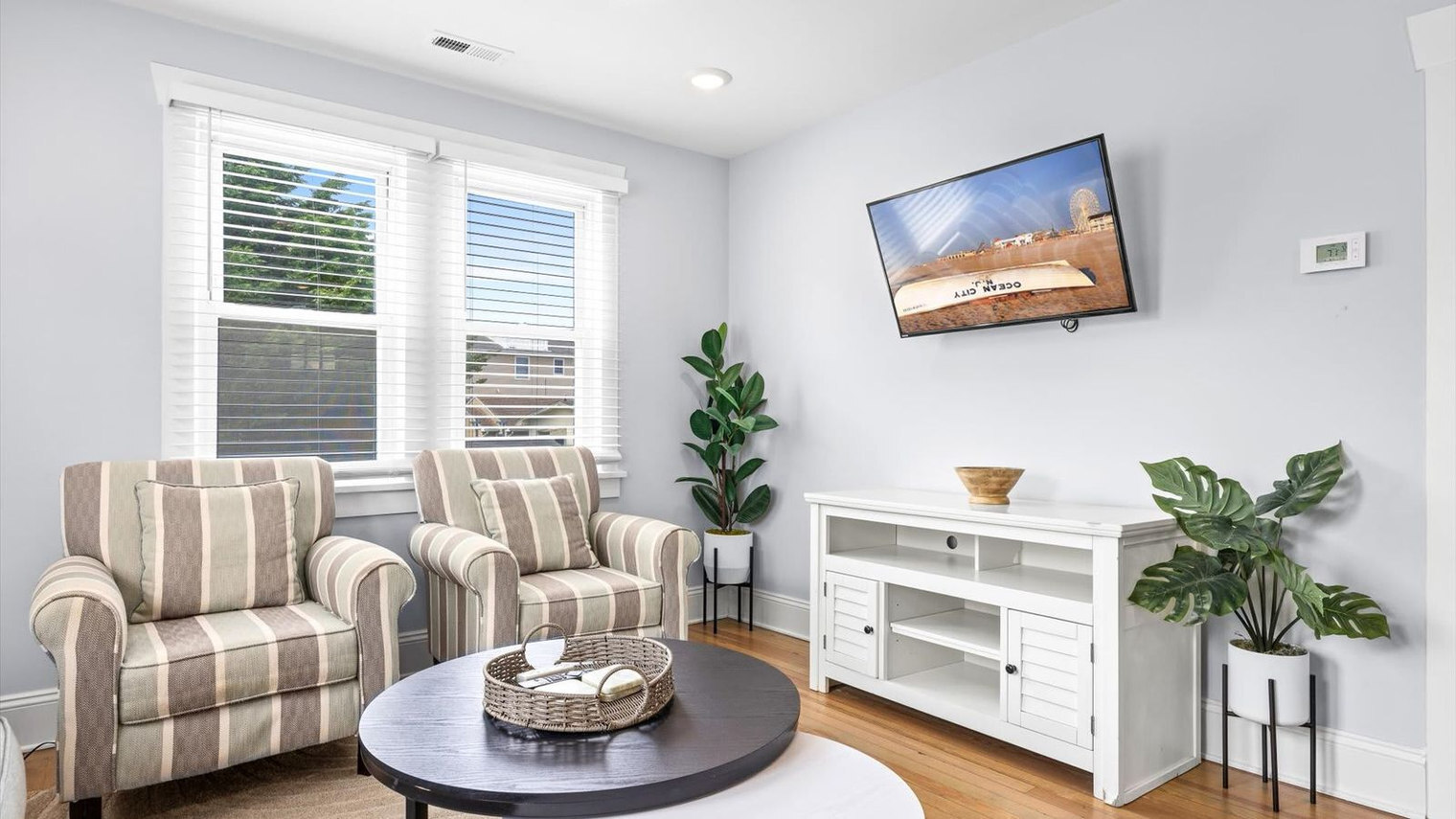 Building Photo - 54 Wesley Rd