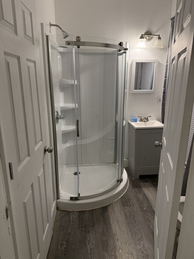 Building Photo - 1247 Selma Rd