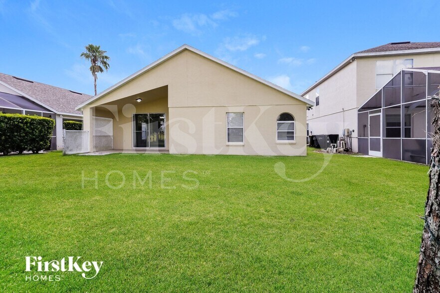 Building Photo - 745 Troon Cir