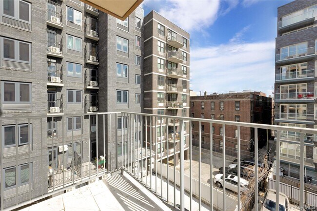 Building Photo - 148-36 89th Ave