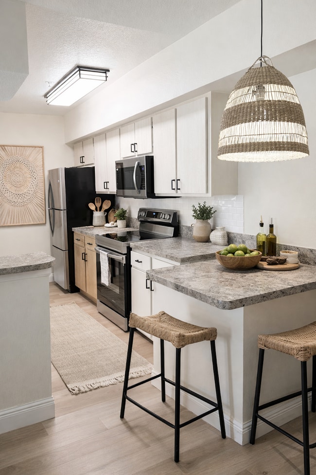 Building Photo - For Rent Beautiful  2/2 First Floor Condo at the Crest close to UCF and Valencia College !!!