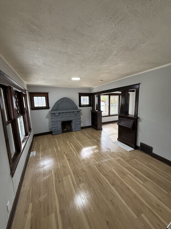 Building Photo - 3514 Bellefontaine Ave