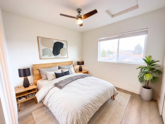 Building Photo - Welcome to Sun Drive Townhomes!