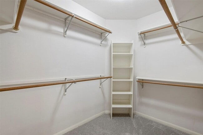 Building Photo - 35 N York Gate Ct