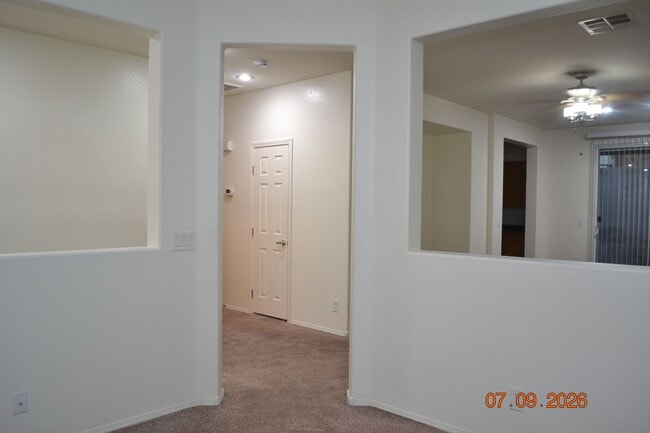 Building Photo - 2BED/2BA SOUTHWEST HOME - 1 STORY IN GATED COMMUNITY WITH POOL AREA AND SPA