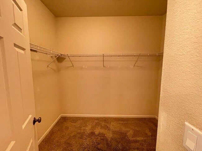 Building Photo - 5301 Lotus Pond Way