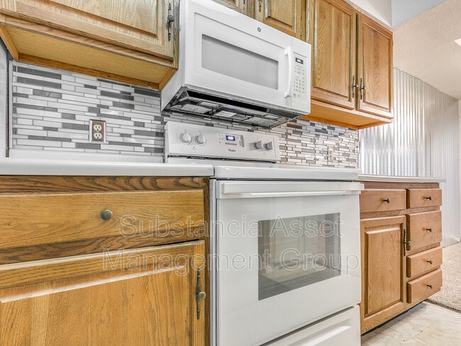 Building Photo - 14443 N Pennsylvania Ave