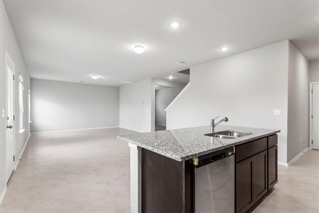 Building Photo - 4909 Sea Salt Dr