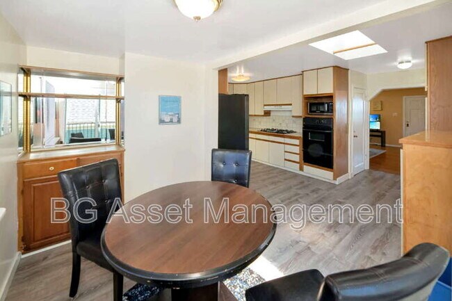 Building Photo - 6606 Aqua Vista Ct