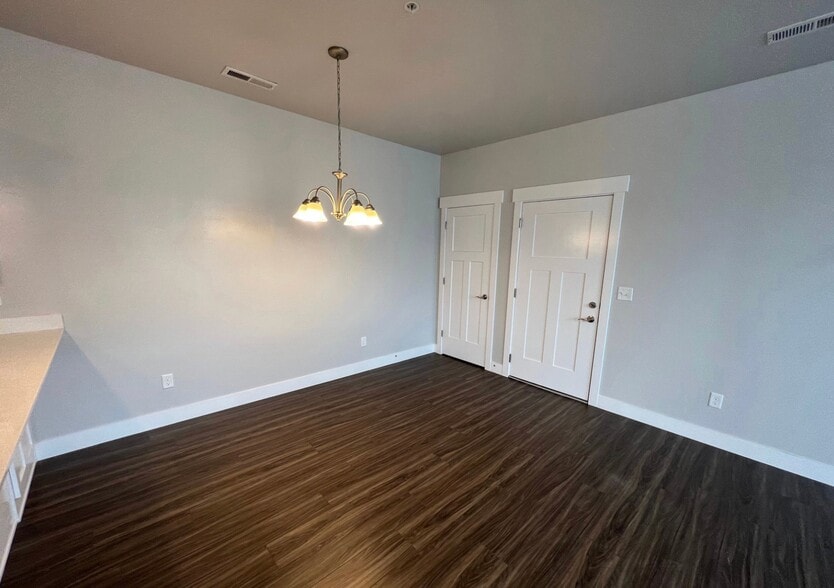 Building Photo - 14659 Bloom Dr