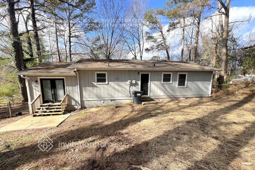 Building Photo - 3035 Kingston Ct