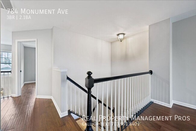 Building Photo - 784 Monument Ave