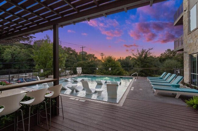 Building Photo - 1900 Barton Springs Rd