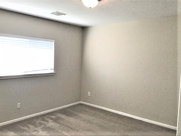 Building Photo - 3927 Dogwood Bough Ln