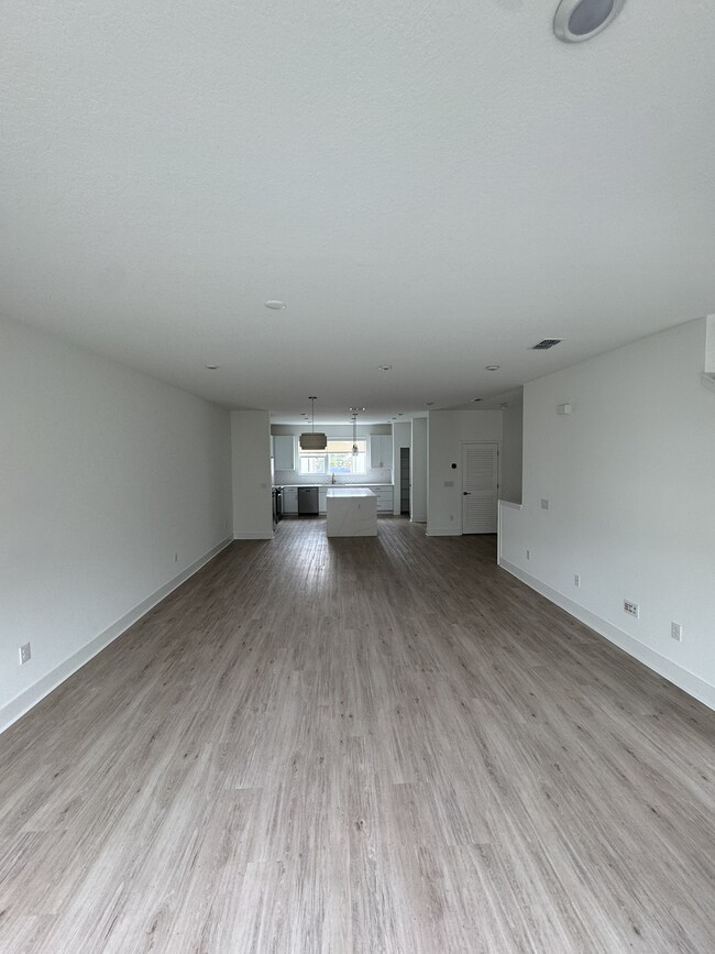 Second floor living room - 2506 W Cleveland St