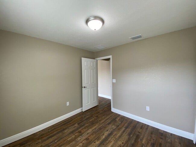 Building Photo - 4764 SW 139th Ln
