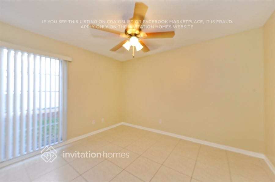 Building Photo - 5209 Windlaff Ave