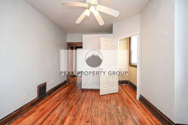 Building Photo - 2125 W Clifton Ave