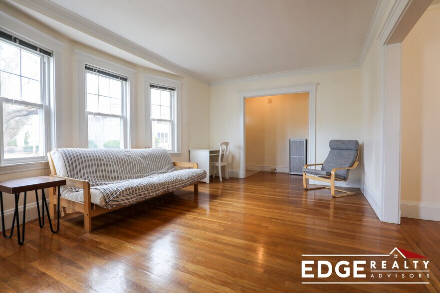 Building Photo - 31 Benjamin Rd