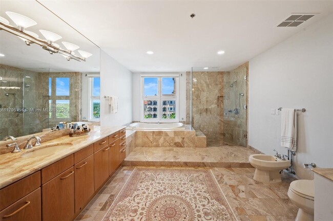 Building Photo - 13643 Deering Bay Dr