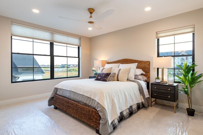 Building Photo - 2105 Aikman Dr