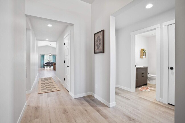 Building Photo - 4289 N Glassford Ave