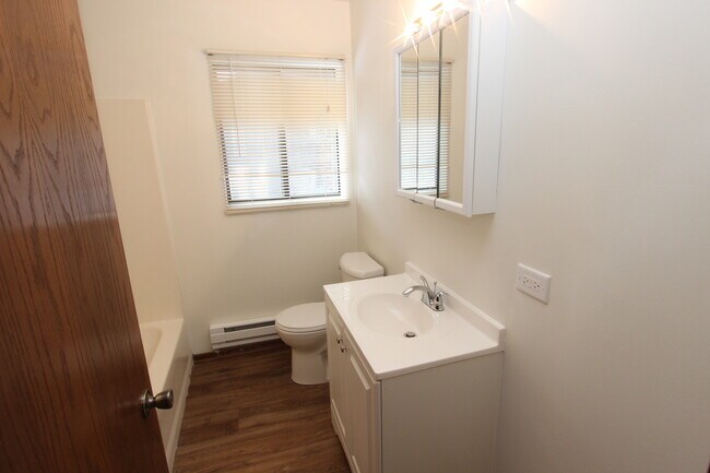 Building Photo - 419 Berkshire Dr