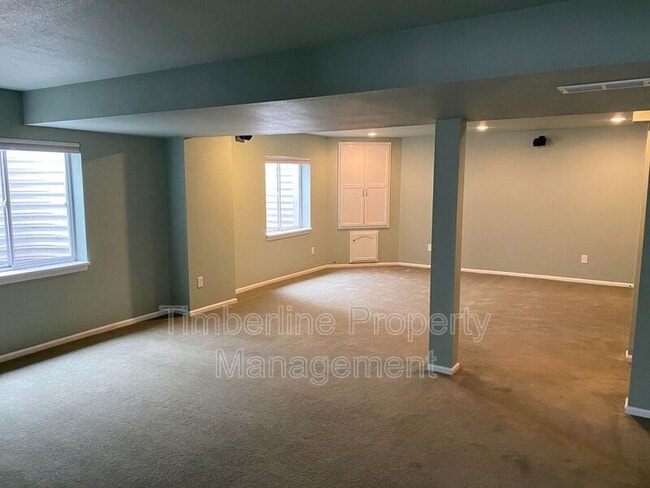 Building Photo - 14480 Tierra Dr