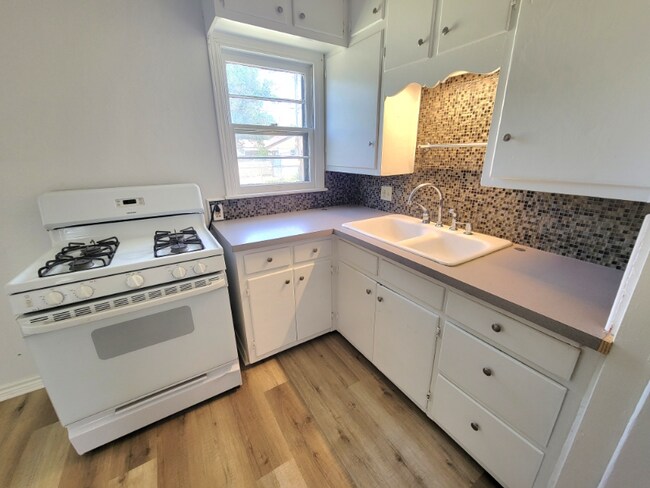 Building Photo - 4009 S Lipscomb St