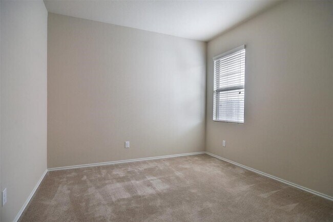 Building Photo - 11427 Barbican Court