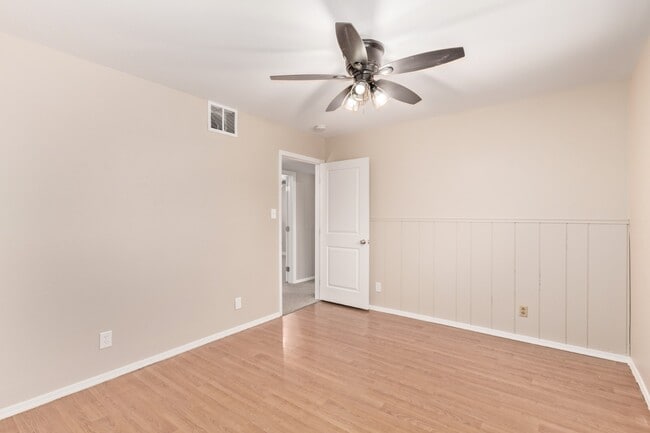 Primary Photo - 1495 N Casa Grande Ave