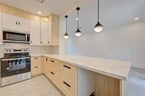 Building Photo - 701 Bering Dr