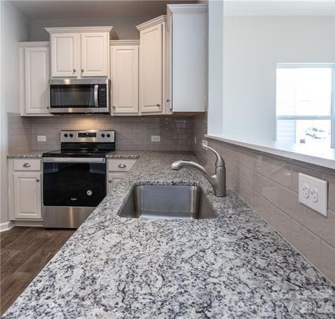 Building Photo - 126 Canada Dr