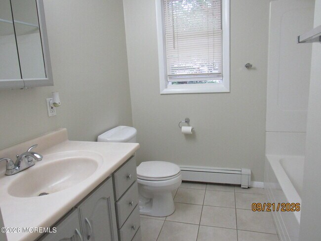 Building Photo - 255 Dogwood Ln