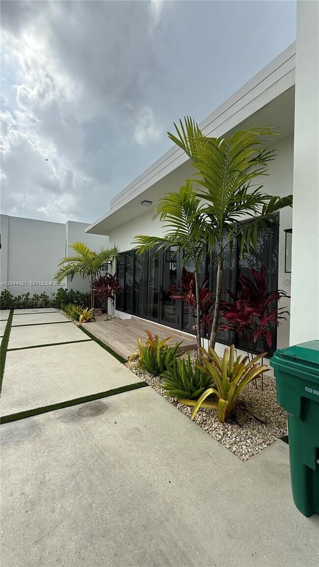 Building Photo - 17274 SW 287th St