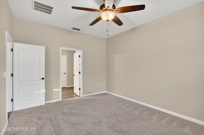 Building Photo - 104 Riachuelo Ln