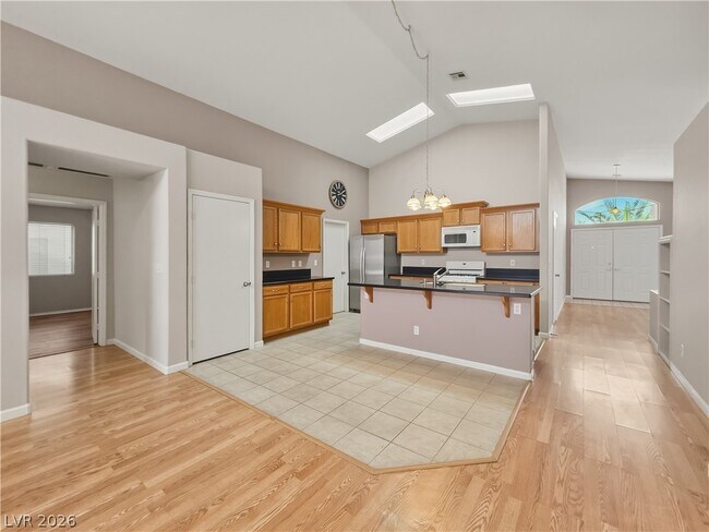 Building Photo - 1037 Blue Lantern Dr