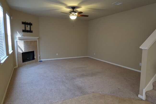 Building Photo - 249 Nomad Ln