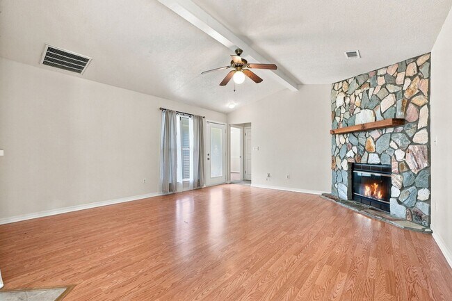 Building Photo - 148 Meadowbrook Ct