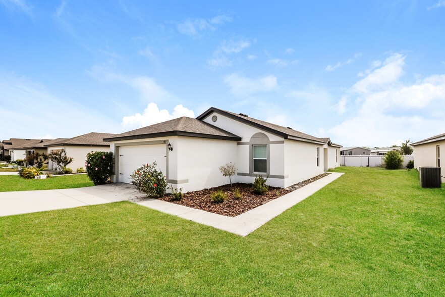 Primary Photo - 413 Kensington View Dr