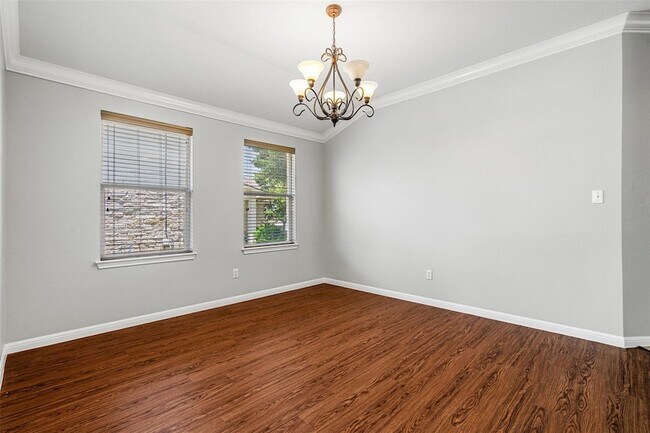 Building Photo - 2505 Rusk Ct